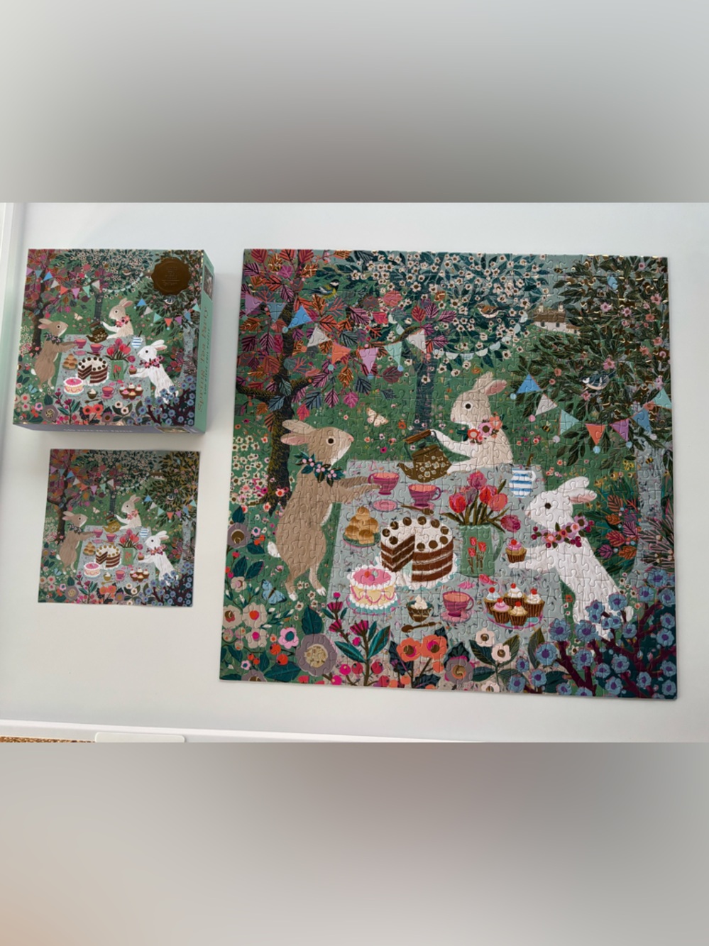 Galison Spring Tea Party – 500 Piece Foil Jigsaw Puzzle